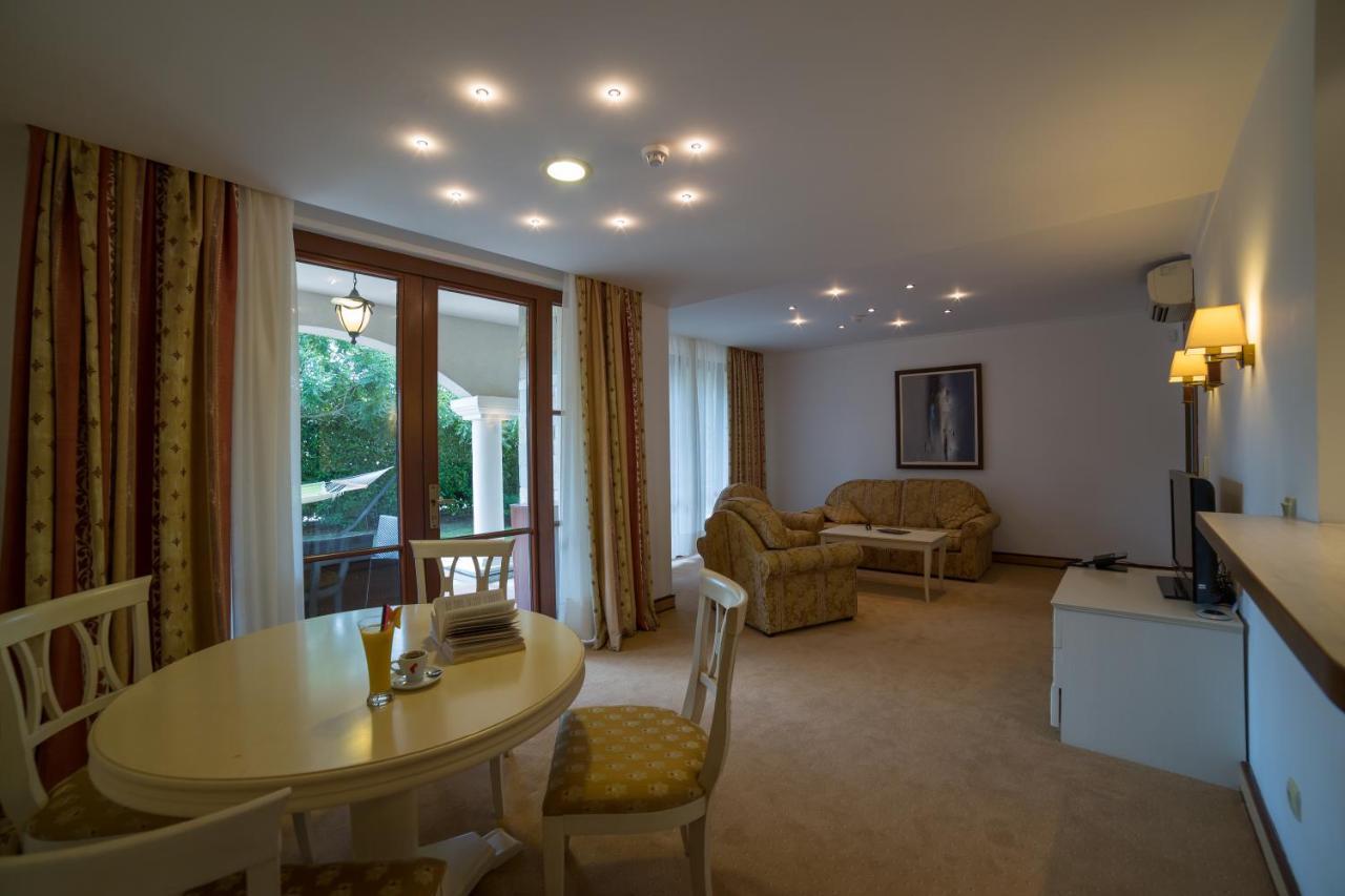 Helena Vip Villas And Suites Sluneční pobřeží Exteriér fotografie