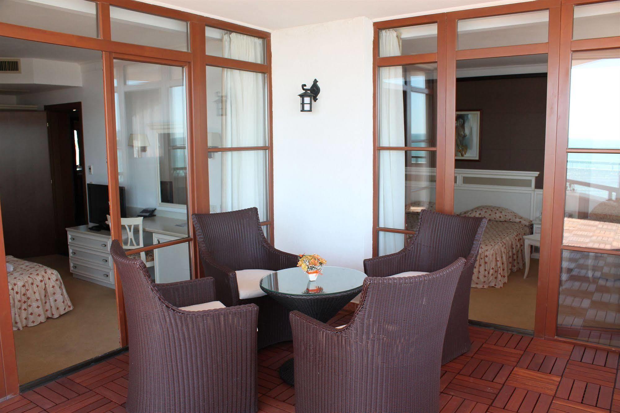 Helena Vip Villas And Suites Sluneční pobřeží Exteriér fotografie
